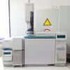 Il sistema gascromatografico Agilent 6890 Network è lo standard di riferimento per rapidità di messa a punto del metodo, e l'elevata riproducibilità dei tempi di ritenzione. La flessibilità del GC 6890N ti fornisce la possibilità di scegliere tra dispositivi di introduzione del campione differenti, compreso l’autocampionatore di liquidi, oltre all'introduzione manuale del campione. L’autocampionatore Agilent G2613A consente di introdurre in modo automatico fino a 8 campioni liquidi, aumentando la ripetibili